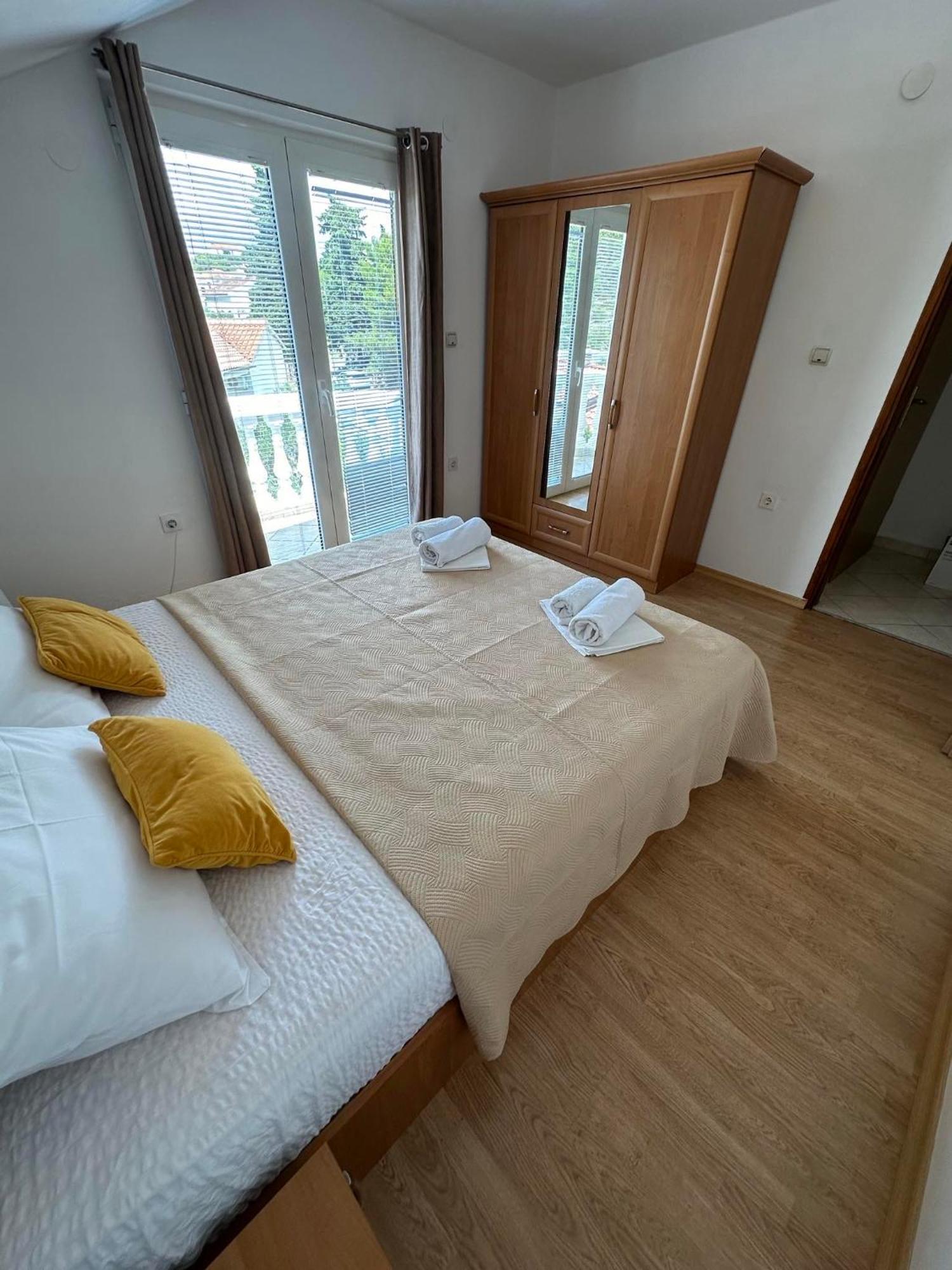 Apartmani Ljubica, Murter Exterior foto